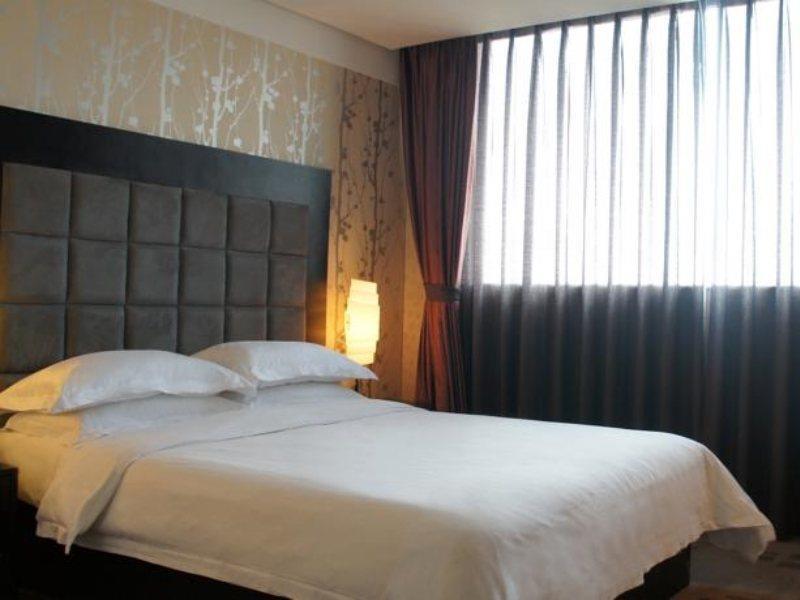 Henry Business Hotel Гуанчжоу Екстер'єр фото